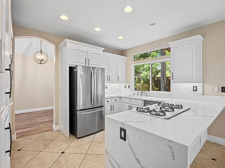 939 Skip Away Ct — Photo 13
