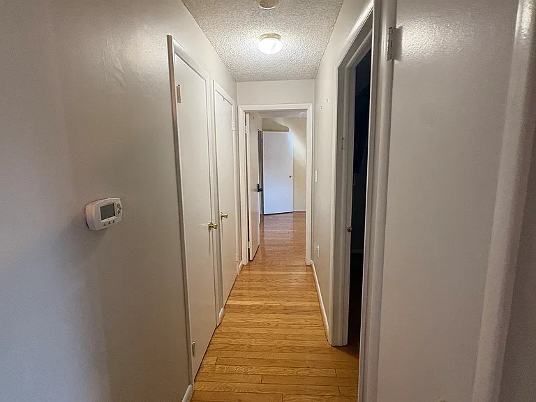 1012 Ravens Crest Dr — Photo 11