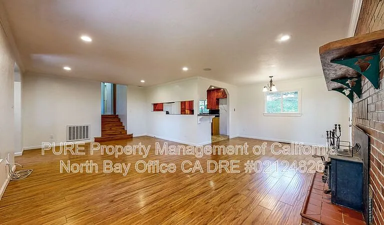 1580 Madrone Dr — Photo 15
