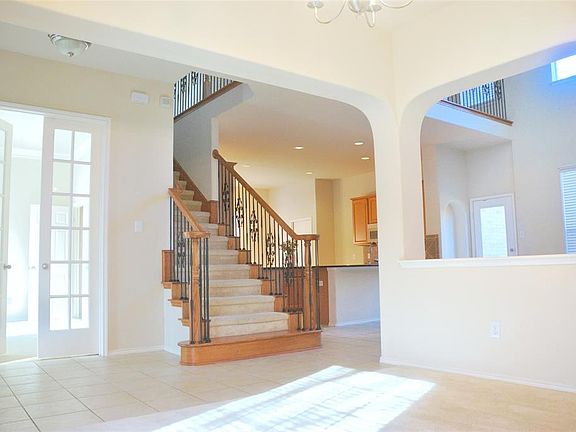 5th image of 9200 Regal Oaks Dr