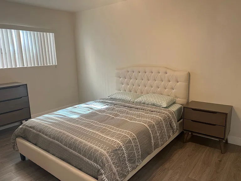 4553 Texas St — Photo 33