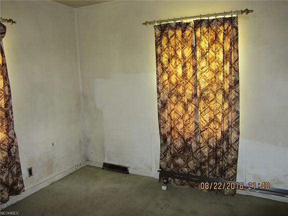 5th image of 222 Reo Blvd NW