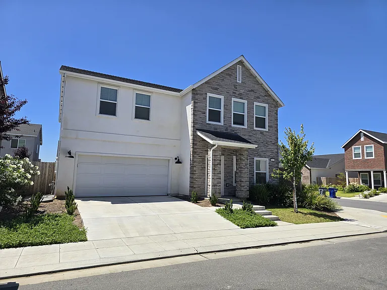 7037 E Cornell Ave — Photo 5