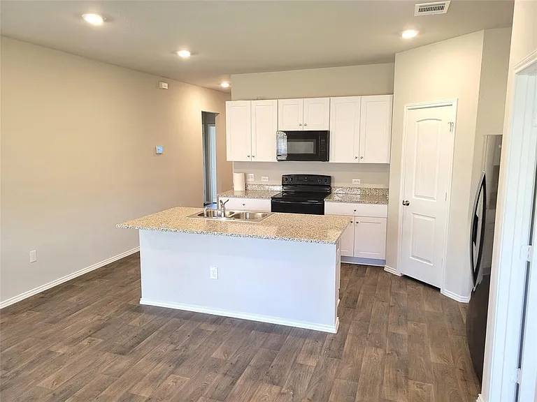 6012 Brocade Dr — Photo 9