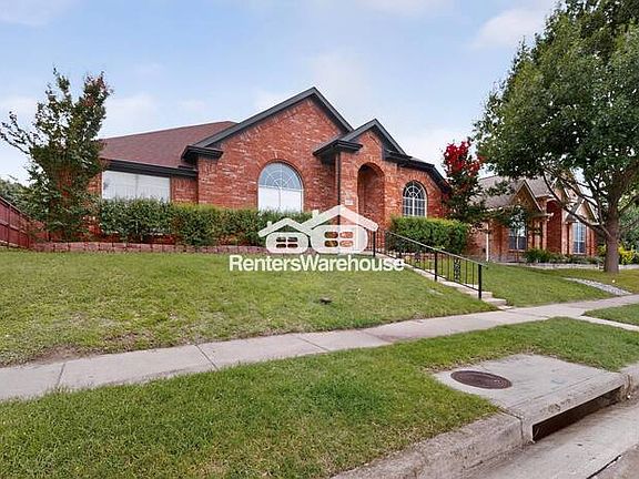 3rd image of 4207 English Ivy Dr