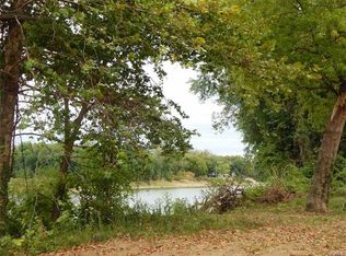 88 Opps Ln, Fenton, MO 63026