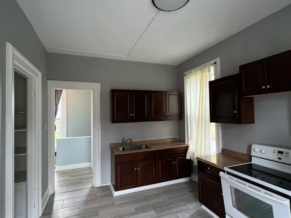 832 Oak St APT 1, Cincinnati, OH 45206