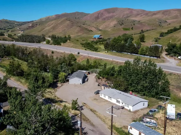 16 & 18 Fenton Ln, Horseshoe Bend, ID 83629