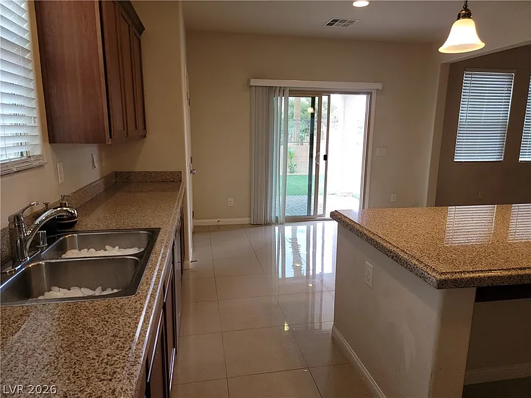 318 Glacier Meadow Rd — Photo 13