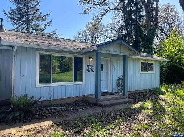 321 NW Willamina Dr, Willamina, OR 97396