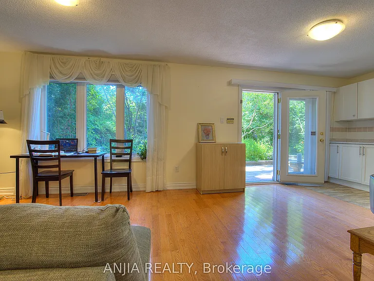 6 Bellbury Cres #Yard 1b — Photo 8