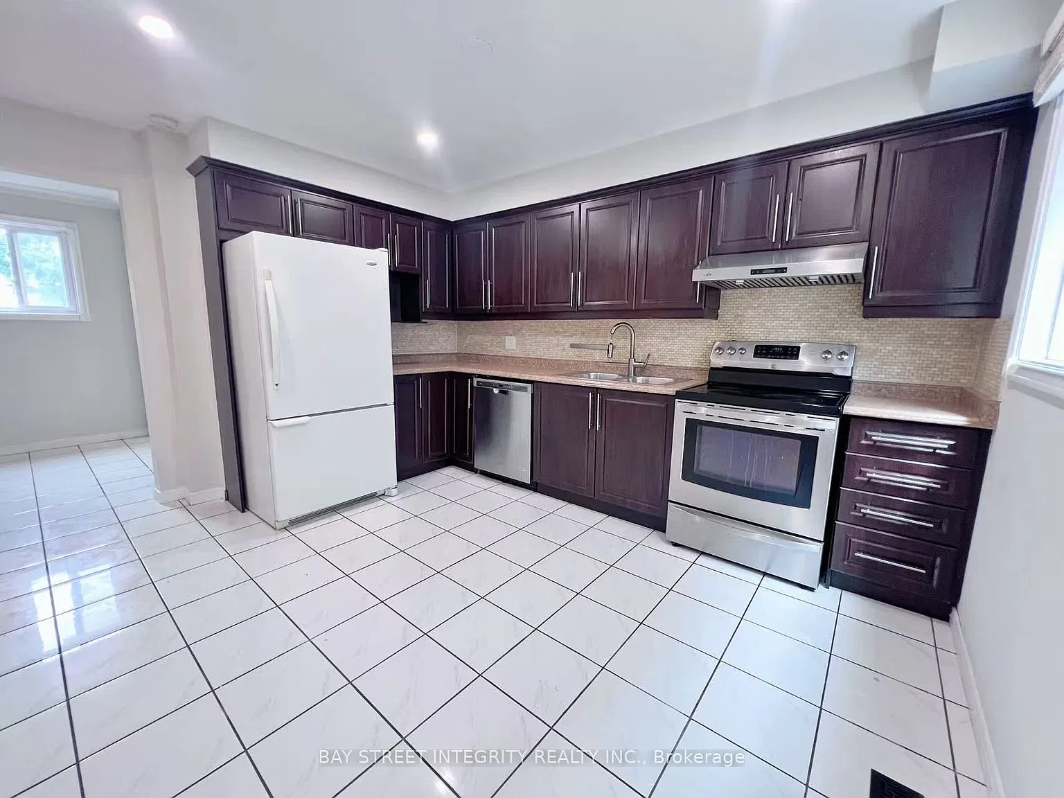 1 bed, $1,050 — Photo 3