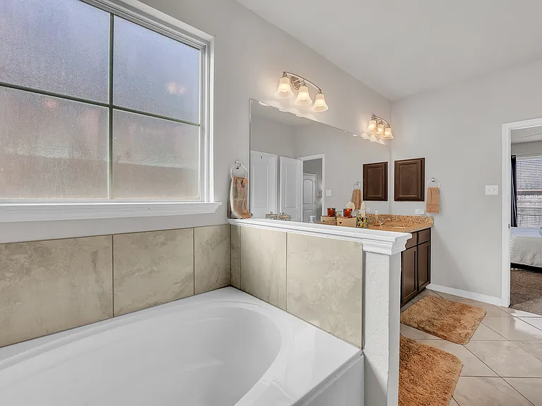 5314 Fenton Ln — Photo 15
