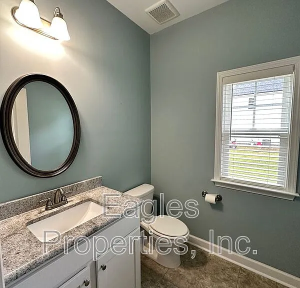 451 Fallingbrook Dr — Photo 10