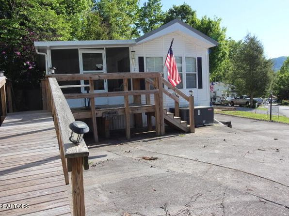 774 Big Valley Blvd, Townsend, TN 37882