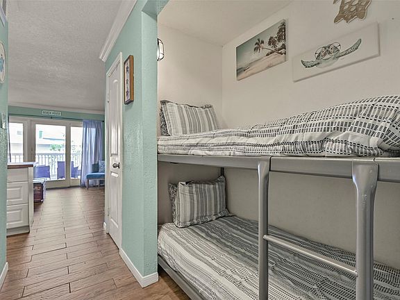 3rd image of 6300 Seawall Blvd