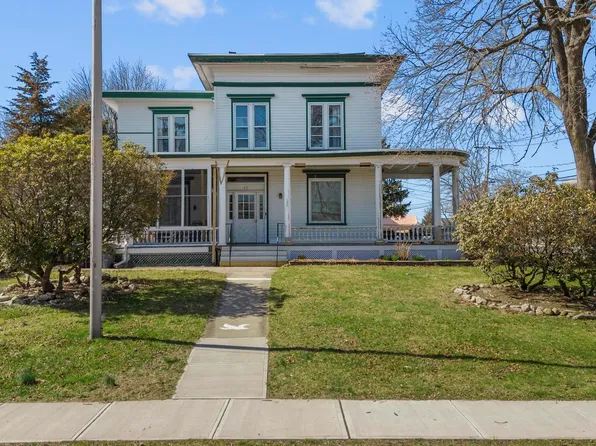 43 Elmwood Avenue, Norwalk, CT 06854