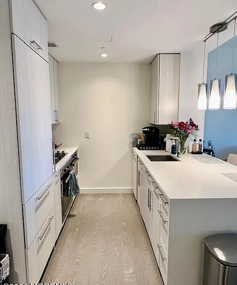 30 Melrose Ter #221 — Photo 4