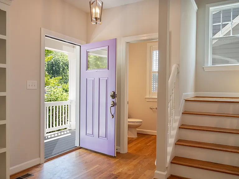 243 Huntley Ave — Photo 3
