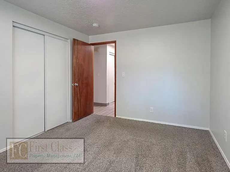9555 SW Hall Blvd #7 — Photo 9
