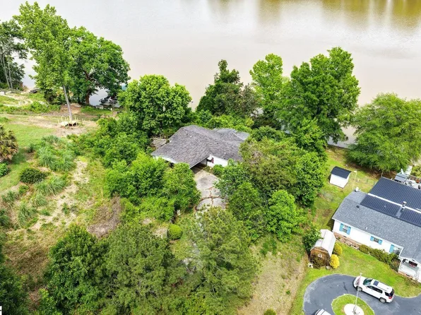 452 Harbor Crest Dr, Waterloo, SC 29384