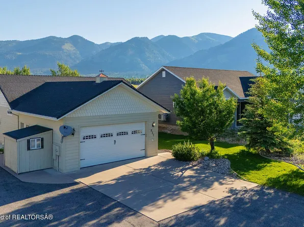 821 Country Club Way, Thayne, WY 83127