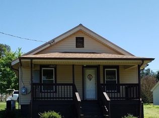 1409 Grit Rd, Hurt, VA 24563