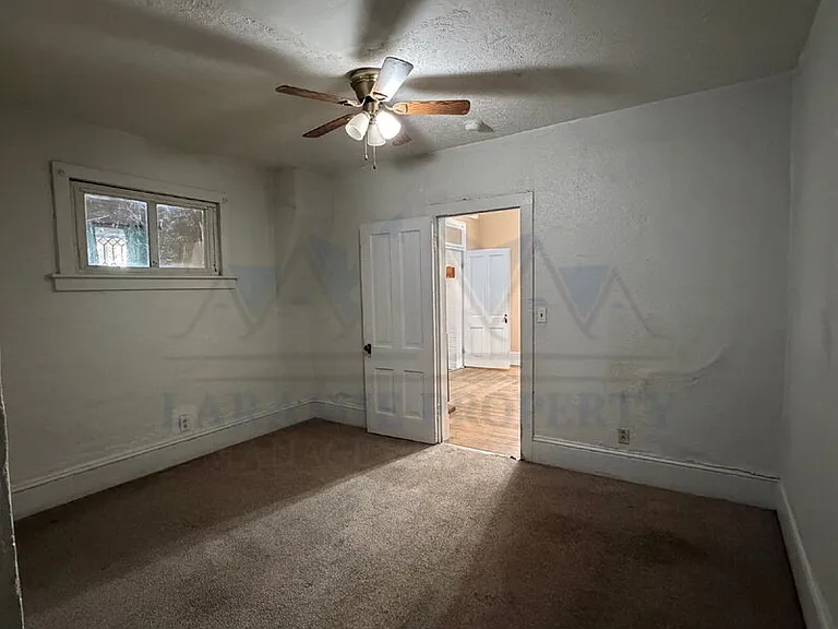 614 S 5th St #1 — Photo 10