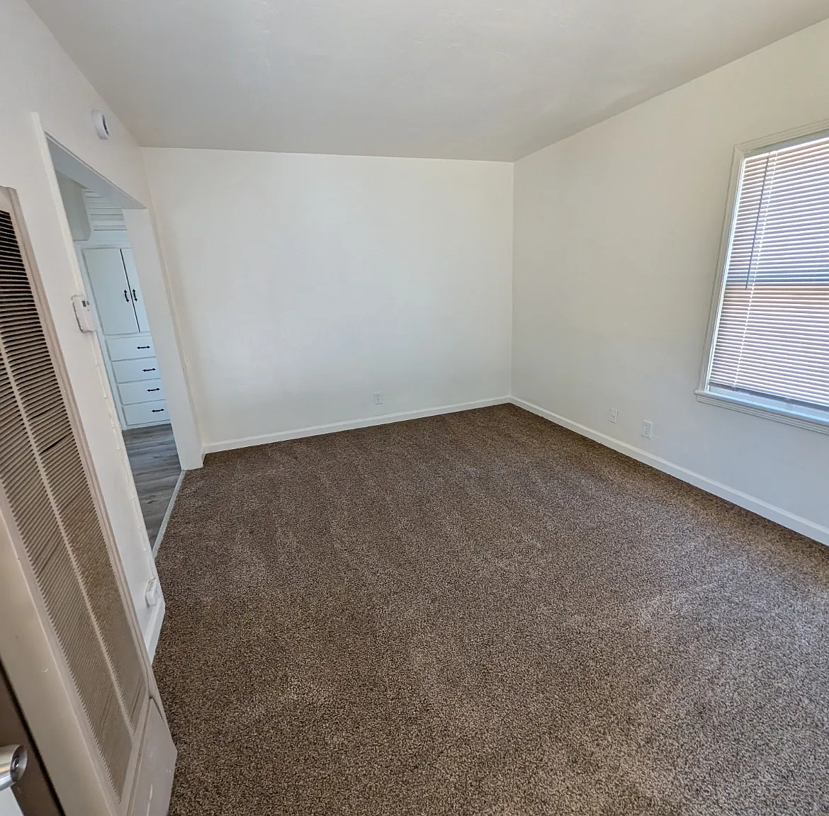 1 bed, $995 — Photo 2