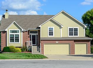 2349 SW Current Ct, Lees Summit, MO 64082