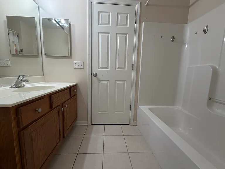 284 Jennifer Ct — Photo 9