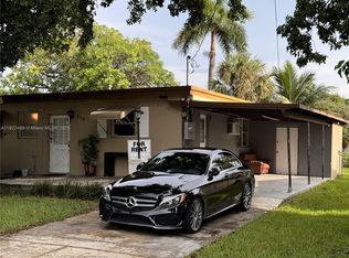 213 SW 5th St, Hallandale, FL 33009