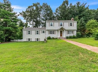 42 Ridgecrest Dr, Westfield, MA 01085