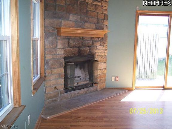 3rd image of 306 E Kline St