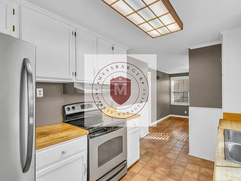 4307 Oxford Rd — Photo 10