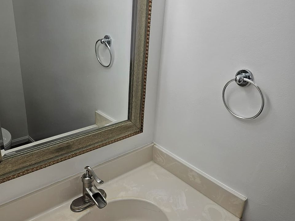 1st image of 18 Hunters Gate Ct