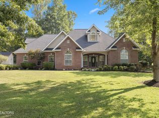 408 Alpine Dr, Clinton, TN 37716