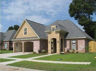 100 Moss Creek Dr, Lafayette, LA 70508