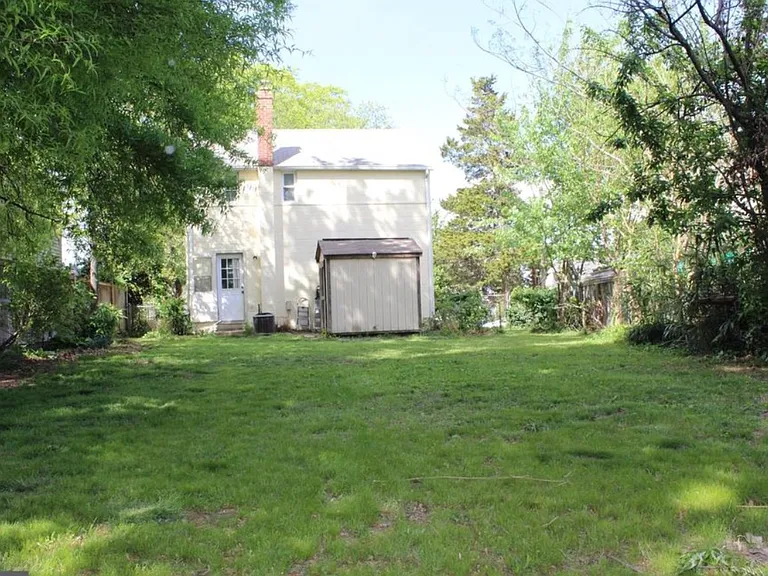 1017 S Edison St — Photo 15