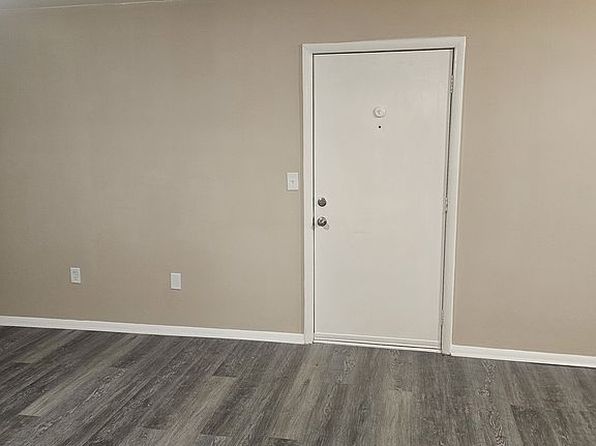 2235 Sunderland Rd APT 104C