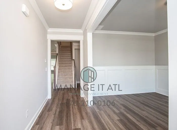 4 bed, 3.5 bath, 3019 sqft, $3,799 — Photo 3