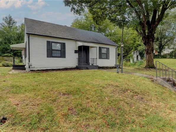 2306 Seneca St, Saint Joseph, MO 64507