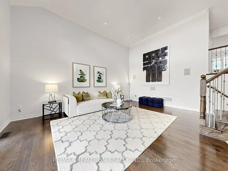7 Military Ct — Photo 24