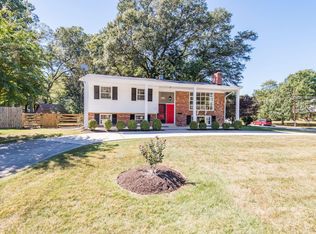 1117 Neal Dr, Alexandria, VA 22308