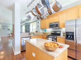 220 City Center Dr, Rohnert Park, CA 94928