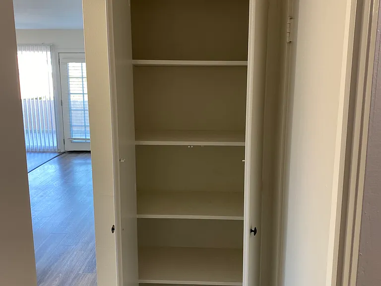 1014 W. Huntington Dr. — Photo 29