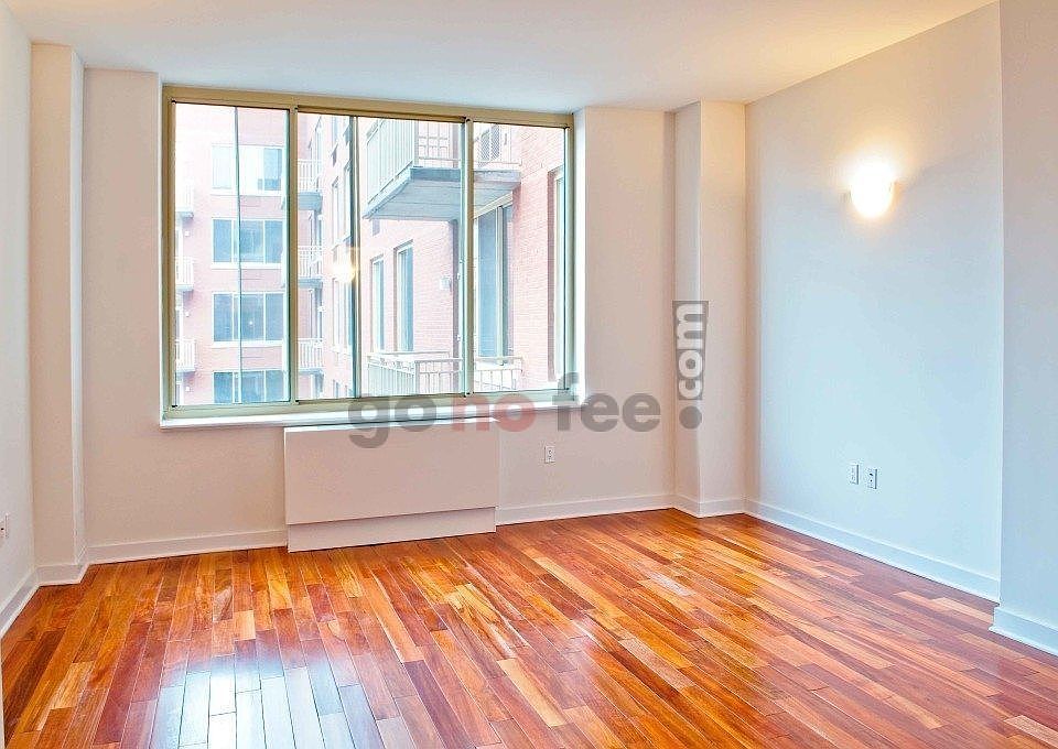 1st image of 454 Manhattan Ave APT 5F