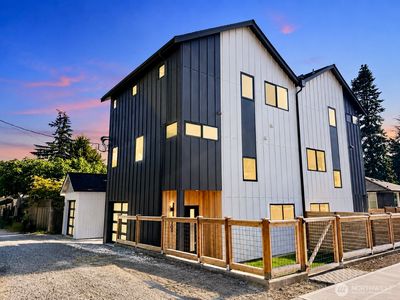 4709 SW Hinds Street, Seattle, WA, 98116