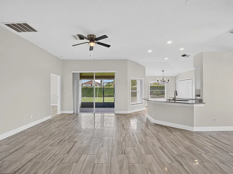 1434 Hatcher Loop Dr — Photo 36
