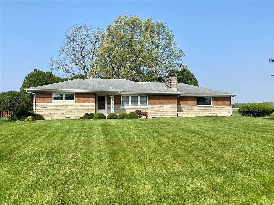 1st image of 210 Poplar Dr